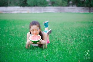 吃瓜拍照海报,记录生活瞬间，打造个性海报