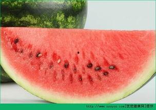 晚上吃瓜会长胖吗,揭秘体重增加的真相